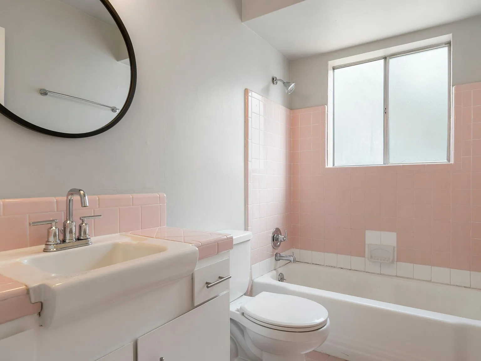 1 bed, 750 sqft, $1,050 — Photo 3