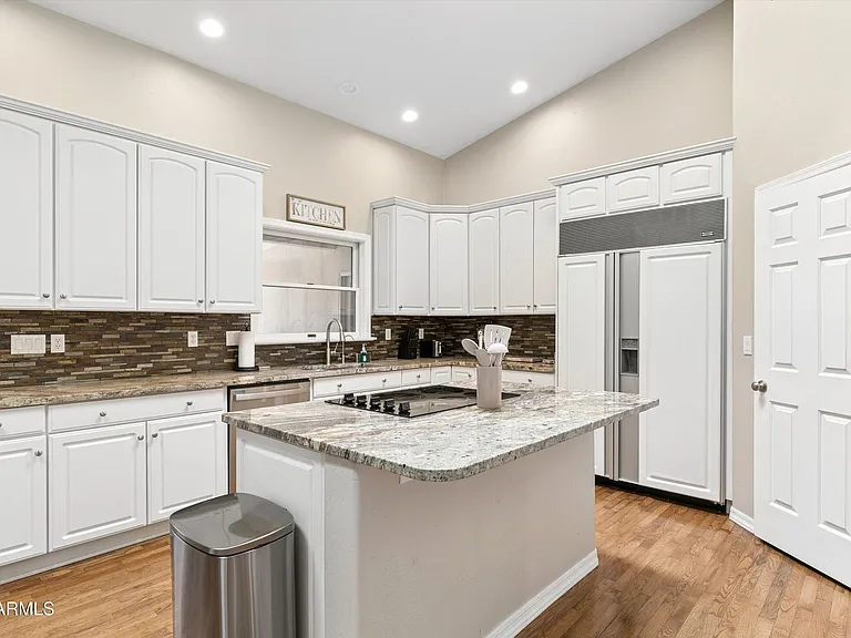 8611 W Foothill Dr — Photo 22