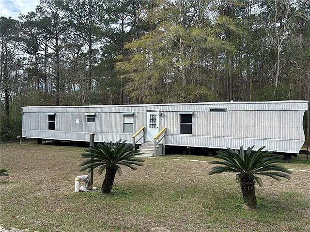 Building Photo - 22475 Highway 1088