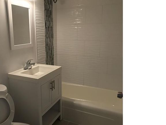4th image of 14113 S Stewart Ave #3A