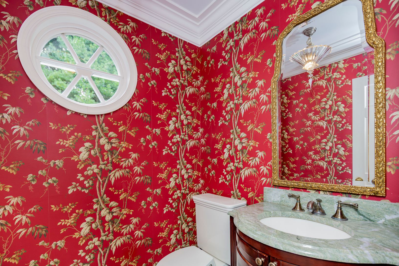  Powder Room - 1st floor 