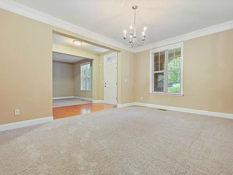 1010 Chelsey Way — Photo 24