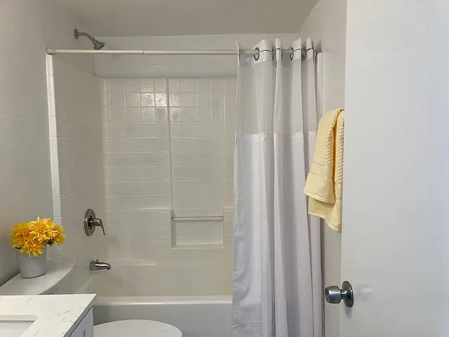 25567 Prospect Ave — Photo 3