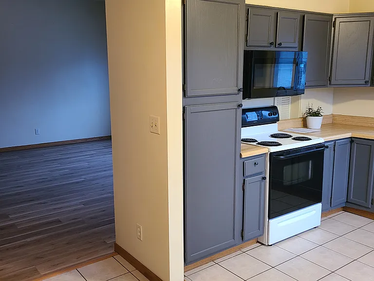 497 Mustang St #499 — Photo 4