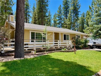 806 Mountain Ln, Big Bear City, CA, 92314