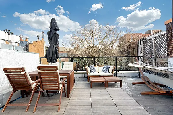 Rented by Compass | media 29