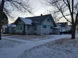 425 3rd St NE, Watertown, SD 57201
