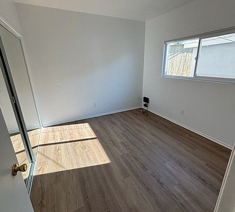 5th image of 219 El Porto St