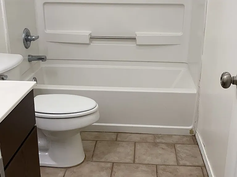 2407 Moonlight Ln #4 — Photo 18