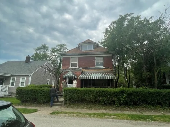 220 Delaware Ave, North Versailles, PA 15137