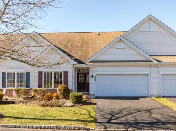 2025 Bally Dr, Northampton, PA 18067