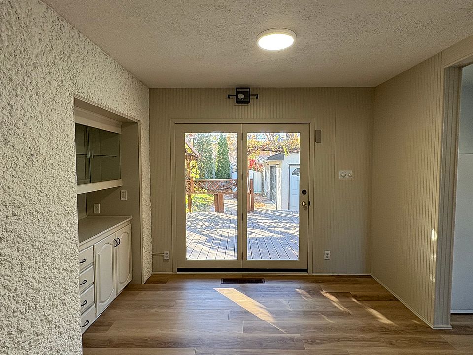 1st image of 213 Harper Ave