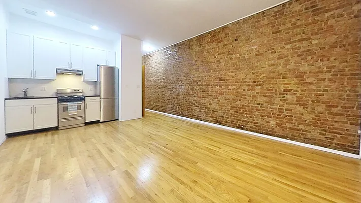 Rented by Bond New York | media 3
