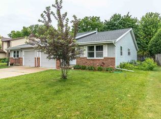 1009 Babcock St, Neenah, WI 54956