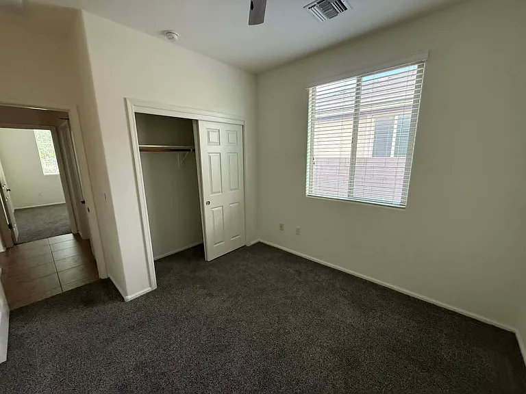 10450 S Cutting Horse Dr — Photo 23