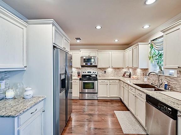 5th image of 8115 Stowe Springs Ln