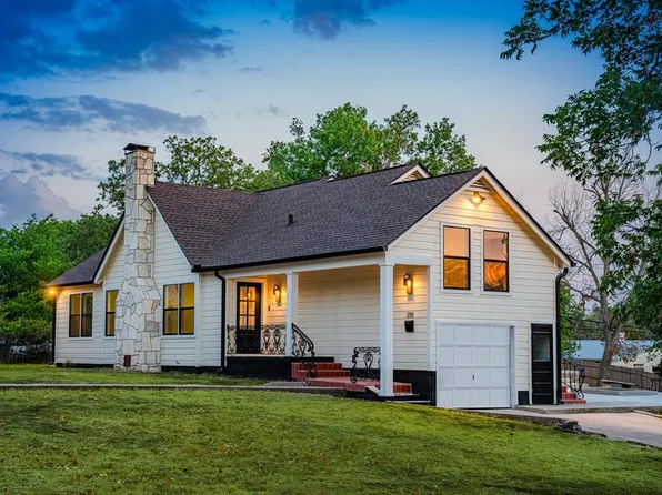 719 W Main St, Kerrville, TX 78028