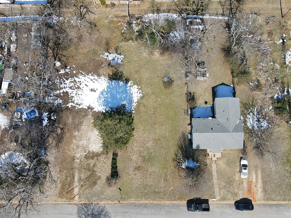 2nd image of W Johnson St