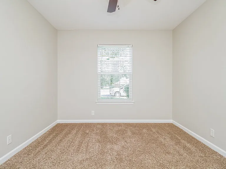 1609 London Gardens Ct — Photo 15