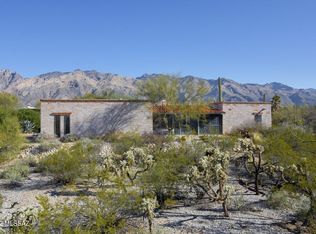 4875 E Calle Barril, Tucson, AZ 85718