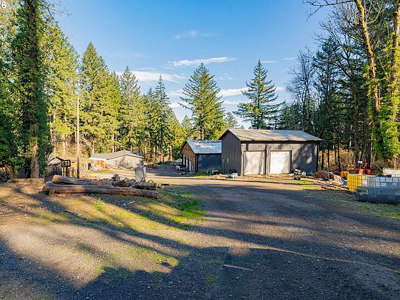 3rd image of 28304 NE Hathaway Rd