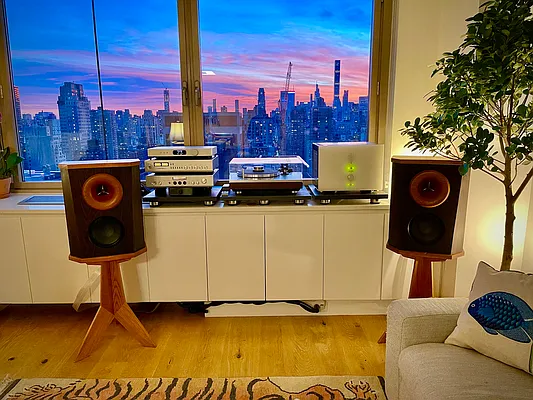 Rented by The Dermot Realty Management Company | media 25