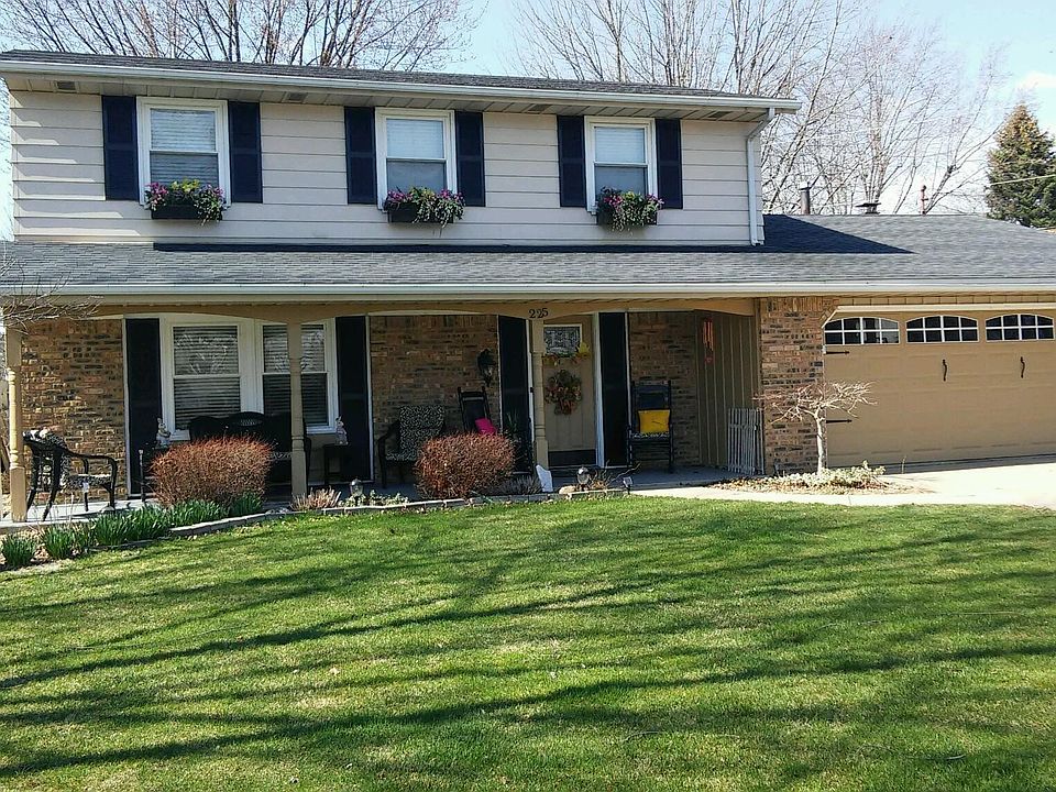 1st image of 225 Briarcliff Dr