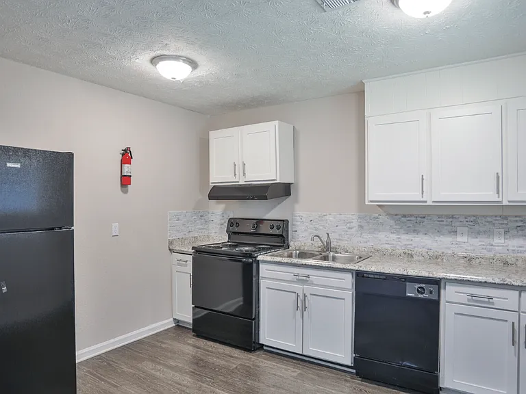 Townhomes at Pleasant Hill — Photo 15