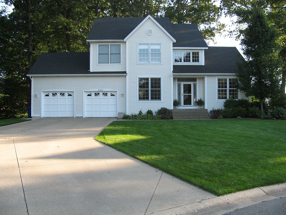 1st image of 355 142nd Ave