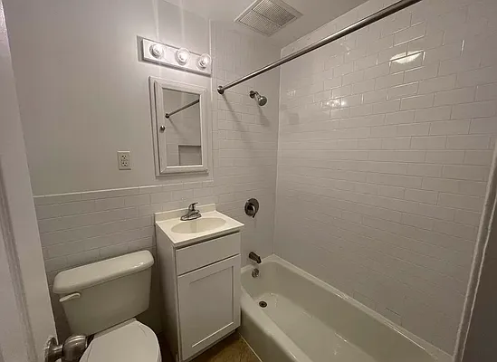 Rented by Compass | media 12