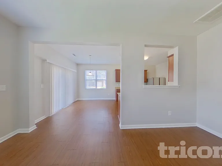 2046 Aragon Ln — Photo 4