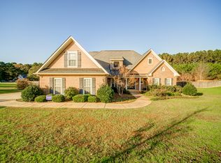 108 Cambridge Woods Dr, McDonough, GA 30252
