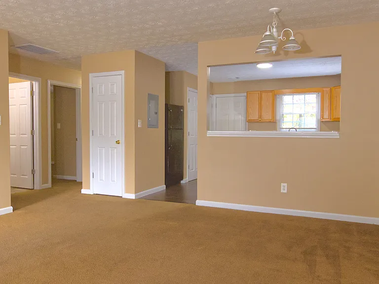 730 Eagles Trl #A — Photo 5