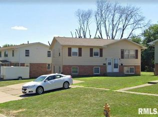 2618 Magnolia Dr, Bettendorf, IA 52722