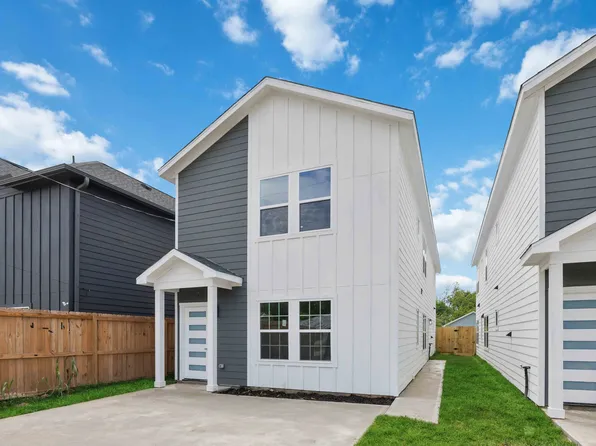 7502 Laura C D Koppe Rd, Houston, TX 77028