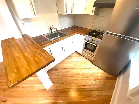 Rented by Avenue Sotheby's International Realty | media 14