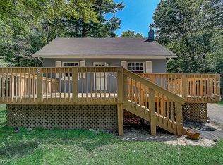 80 Barnegat Rd, Hewitt, NJ 07421