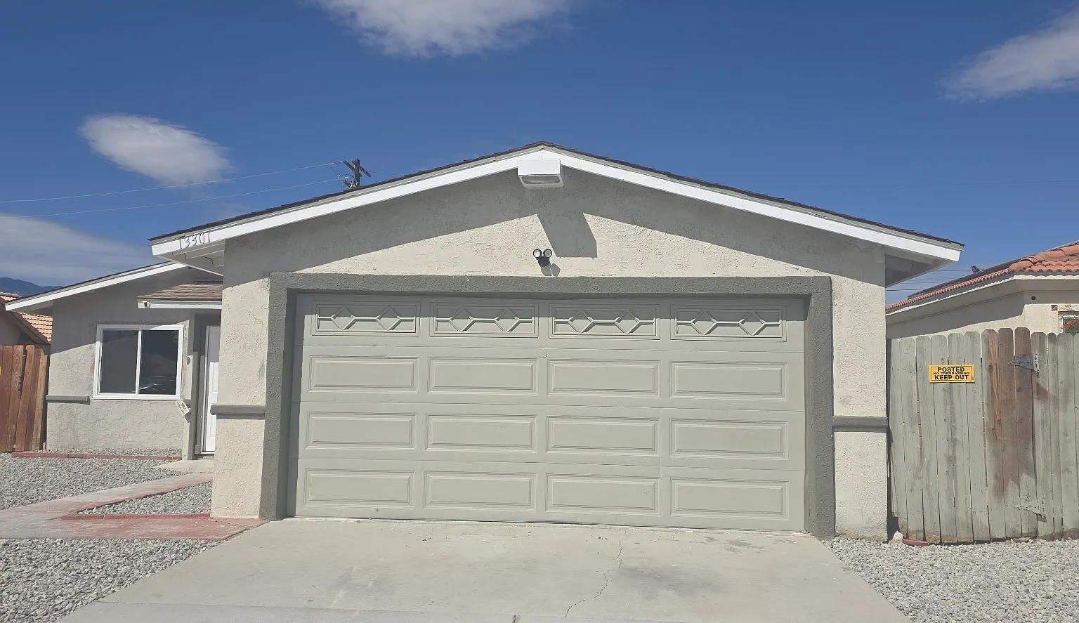 3 bed, 1200 sqft, $2,000 — Photo 2