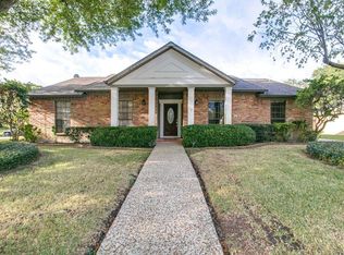 15026 Pleasant Valley Rd, Houston, TX 77062