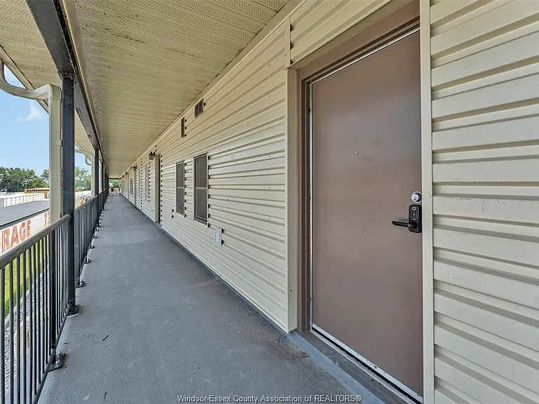15 Renaud Dr #201 — Photo 5