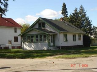 2203 S 5th St, Rockford, IL 61104