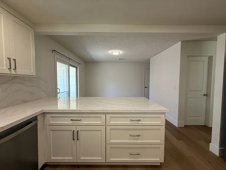 1120 Village Dr — Photo 17