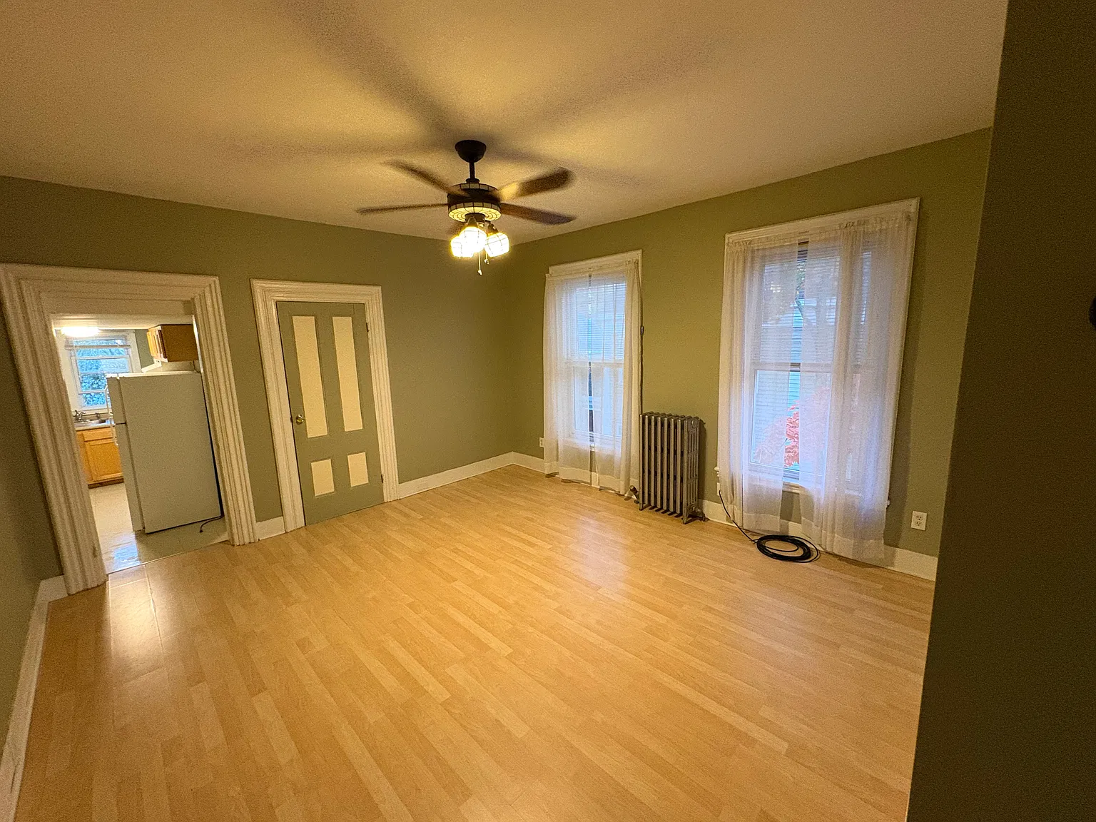 2 bed, 900 sqft, $1,650 — Photo 4