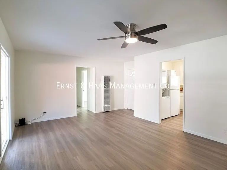 3080 Palo Verde Ave — Photo 4