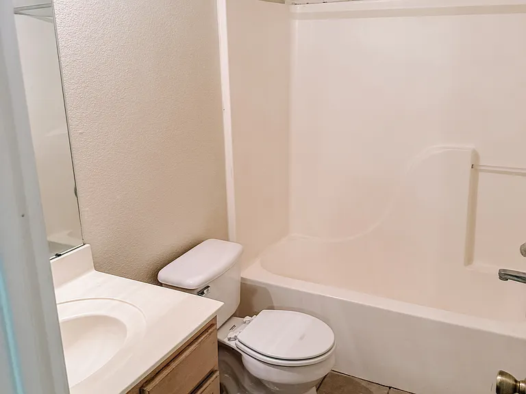 913 Sagewood Trl — Photo 3