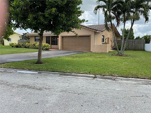 4th image of 10800 NW 40th Street