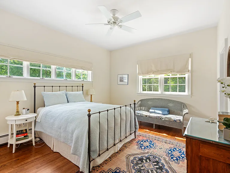 155 First Neck Ln — Photo 46