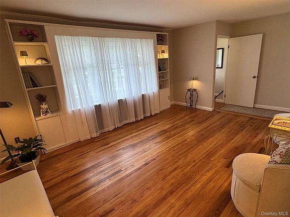 3rd image of 41 Mohawk Drive