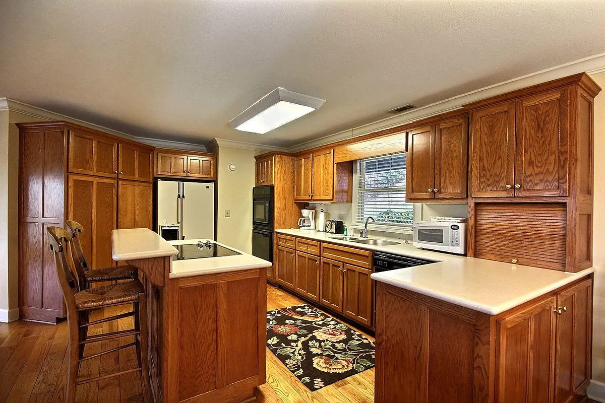 Building Photo - 462 Chalet Village Ln #462