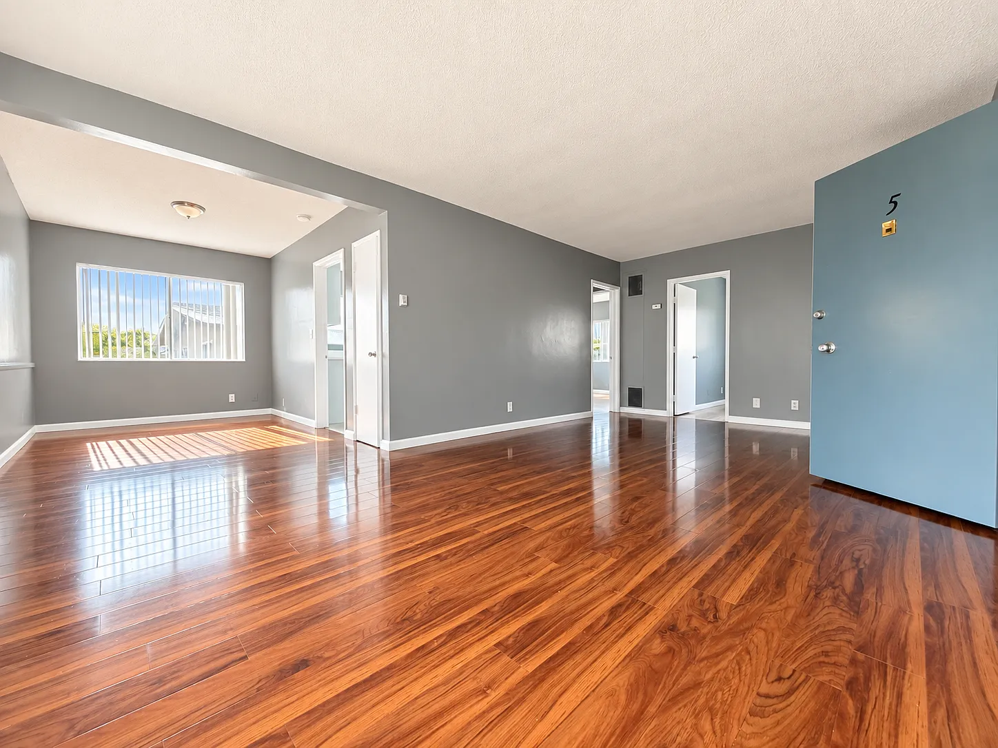 2 bed, 850 sqft, $2,175 — Photo 3